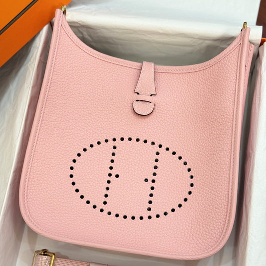 HM Evelyne 23cm Light Pink Togo Leather 281210
