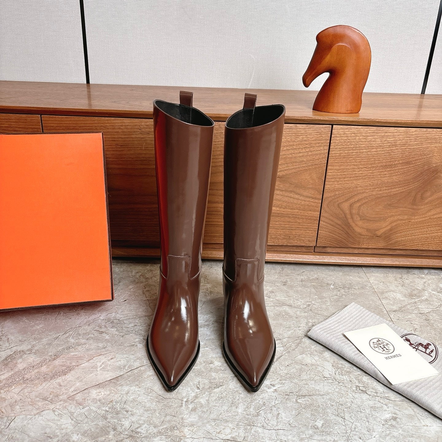 HM FW Pointed-Toe Riding Boots Brown Patent Leather 541260