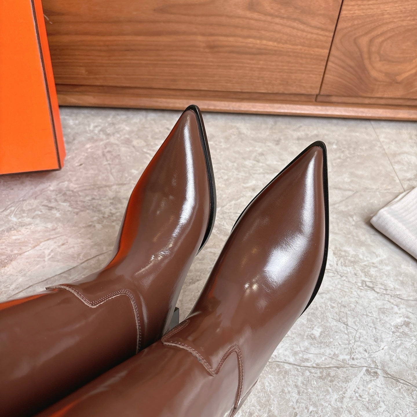 HM FW Pointed-Toe Riding Boots Brown Patent Leather 541260