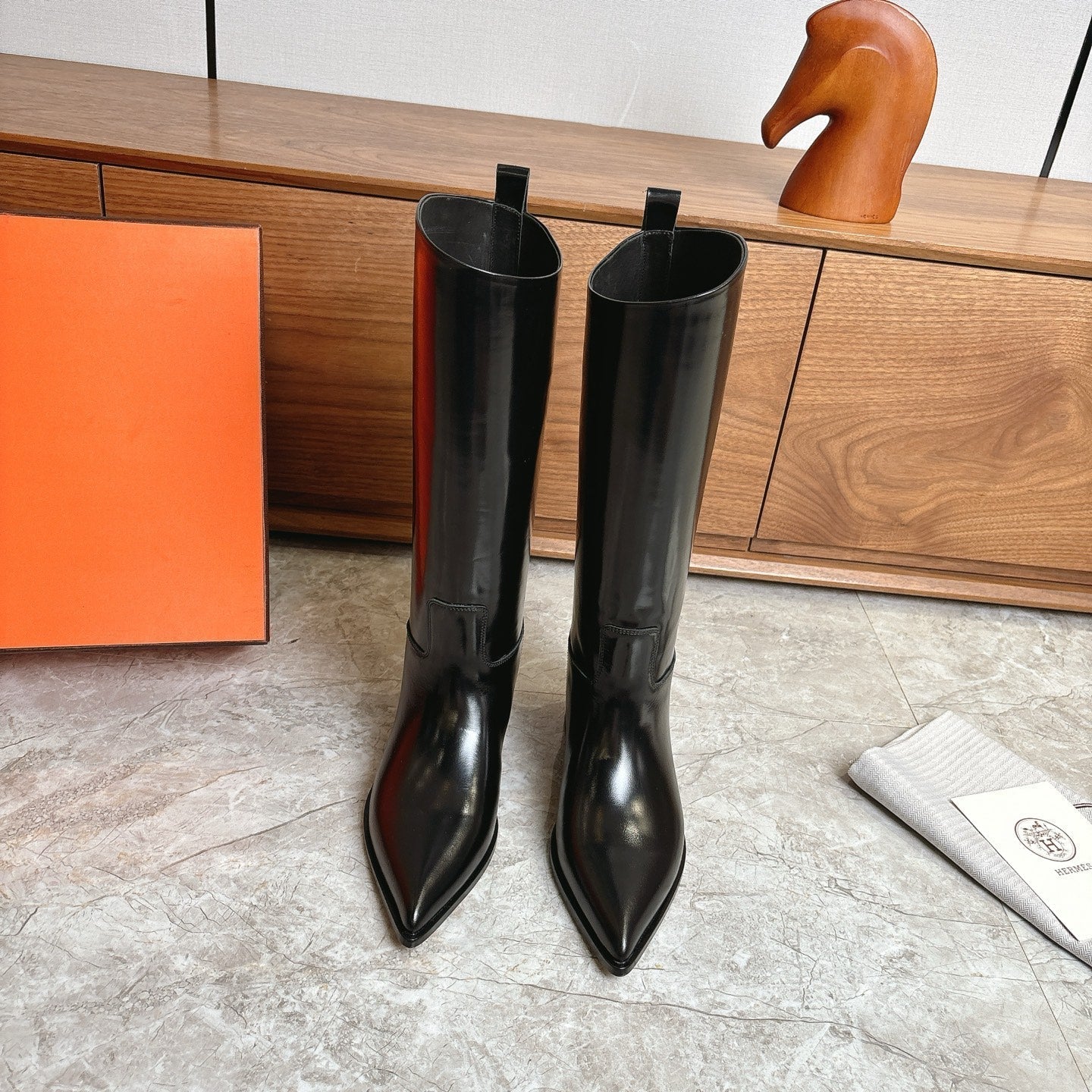 HM FW Pointed-Toe Riding Boots Black Patent Leather 541261