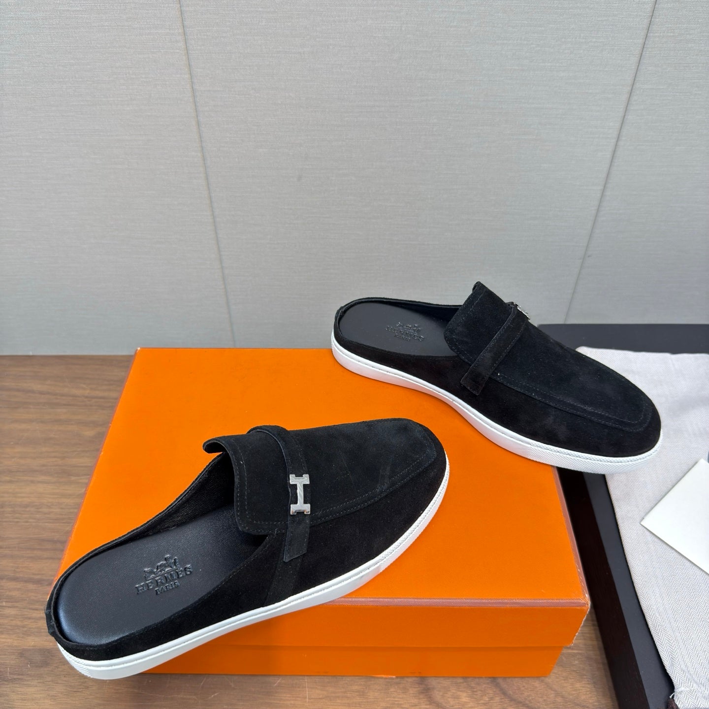 HM 25s Like Mule Charcoal Blue Suede Rubber 465662