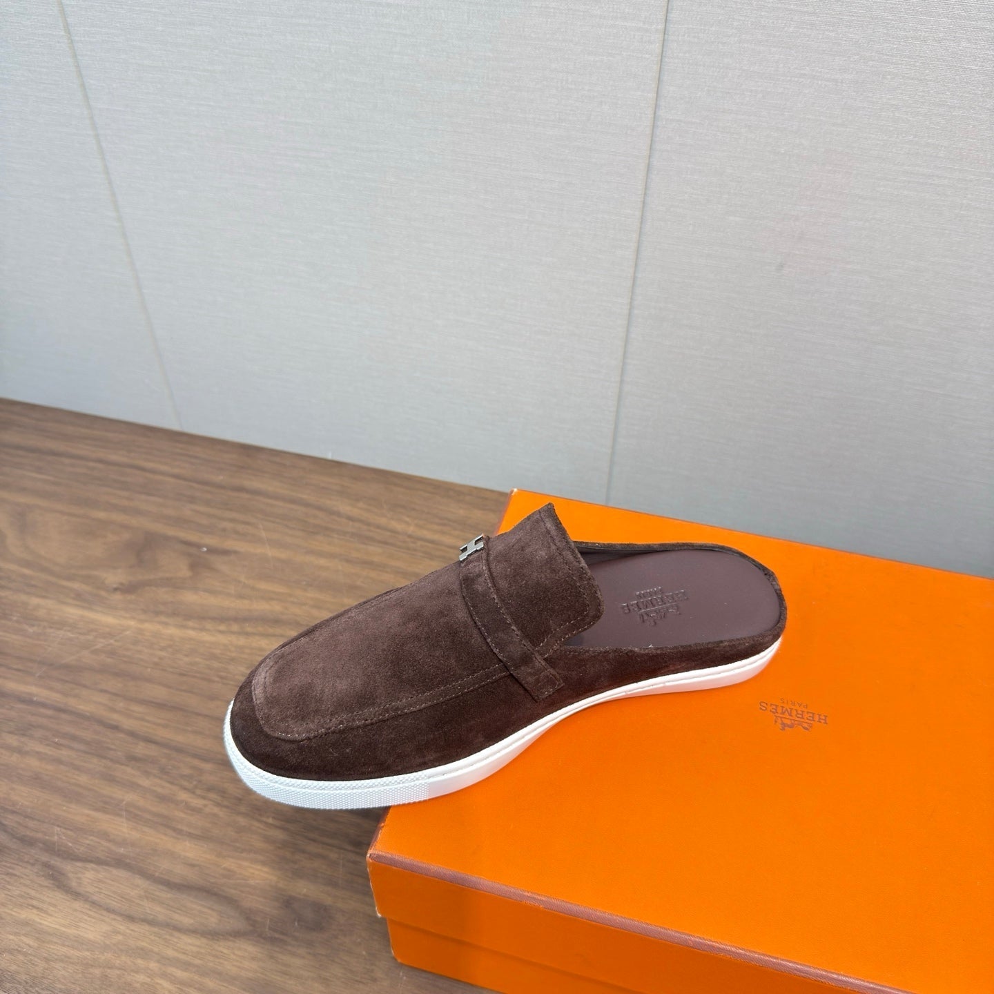 HM 25s Like Mule Dark Maroon Suede Rubber 465665