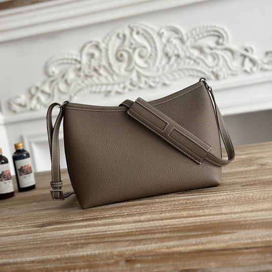 HM Berlingot Shoulder Bag Coffee Epsom Leather 270322