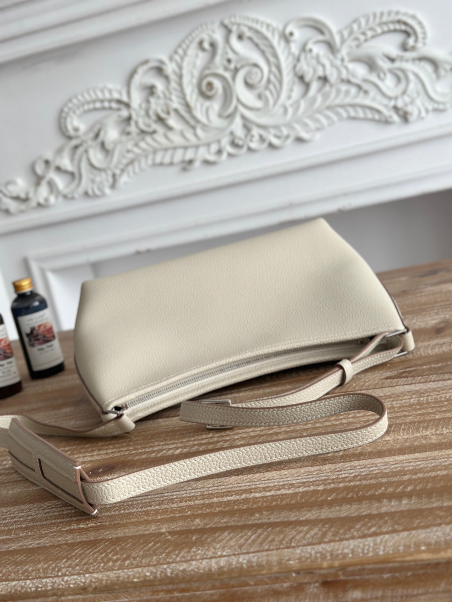 HM Berlingot Shoulder Bag Off White Epsom Leather 270326