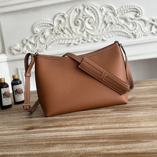 HM Berlingot Shoulder Bag Brown Epsom Leather 270327