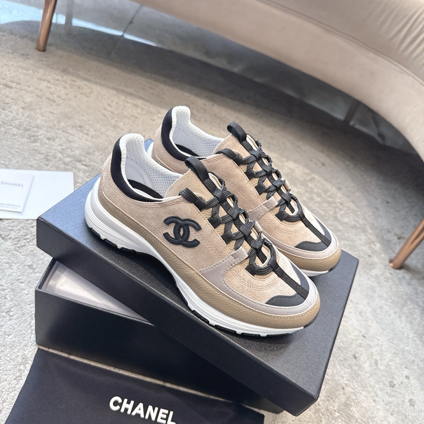 CC 26s Sneaker Beige Suede 647432
