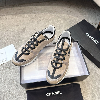 CC 26s Sneaker Beige Suede 647432