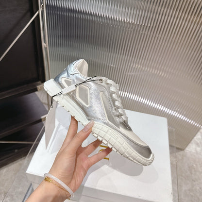 CD 26s Sneakers Silver Metallic White Suede Cowhide 683905