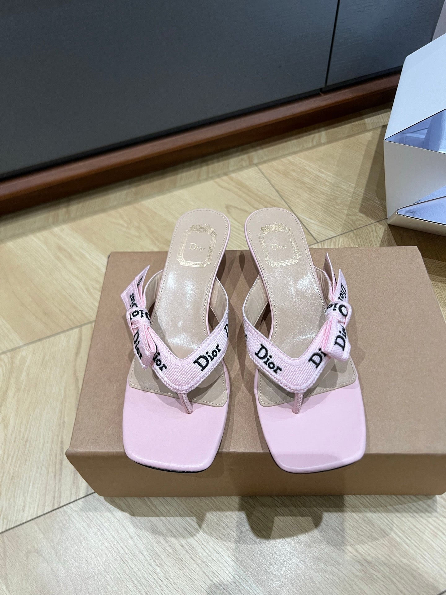 Dior 2026 J'Adior Thong Sandal Fabric Leather 845396