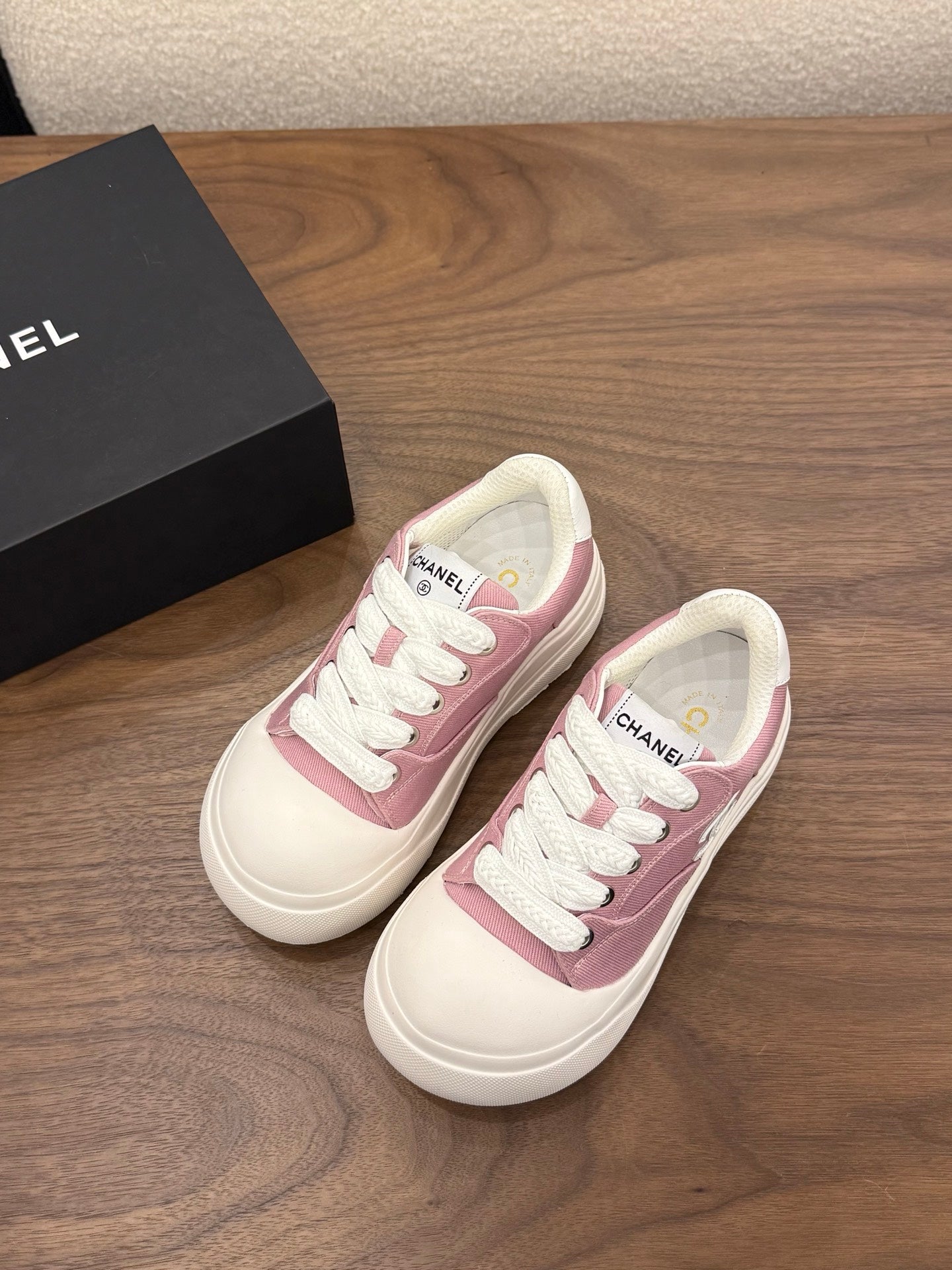 CC 26s Casual Sneaker Pink White Canvas Leather 183595