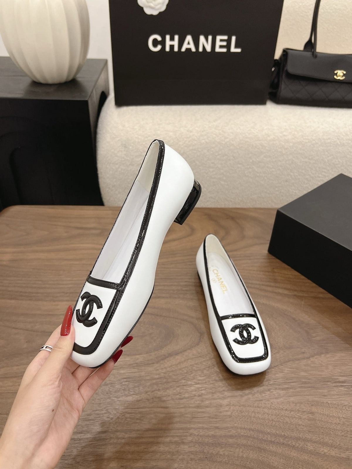 CC 26s Ballet Flat Black White Lambskin Patent Leather 915313