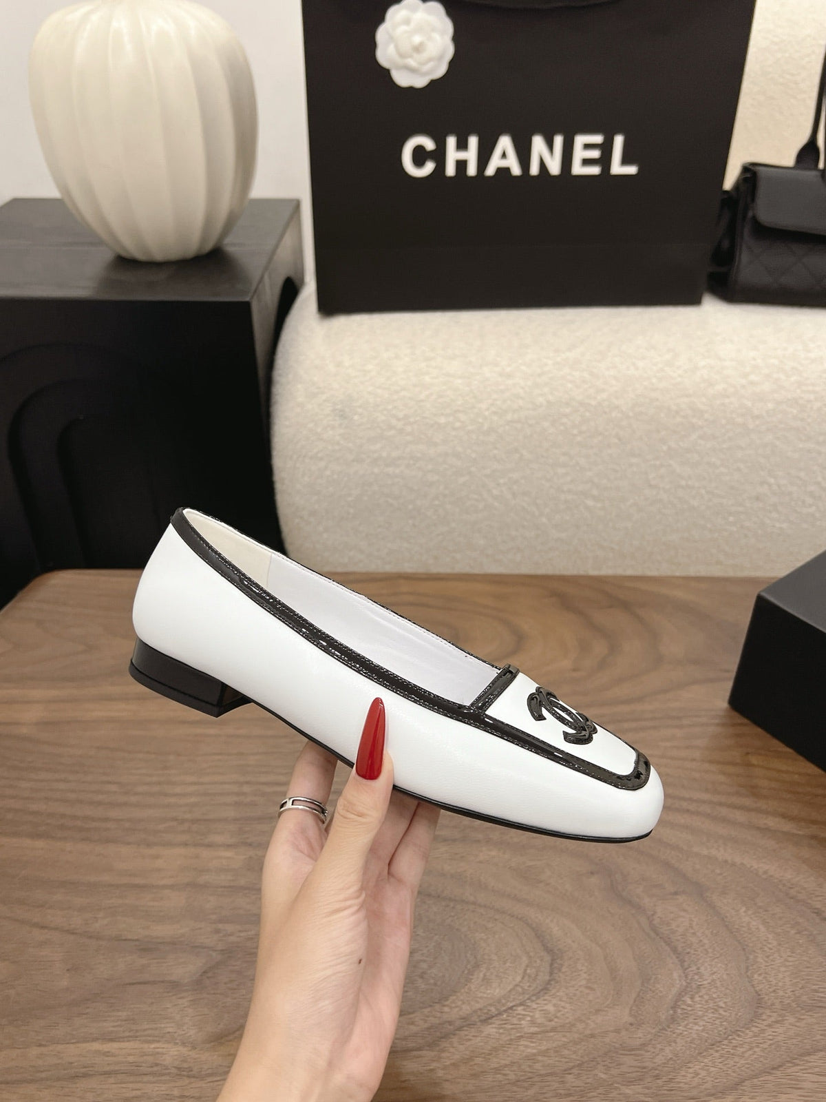 CC 26s Ballet Flat Black White Lambskin Patent Leather 915313