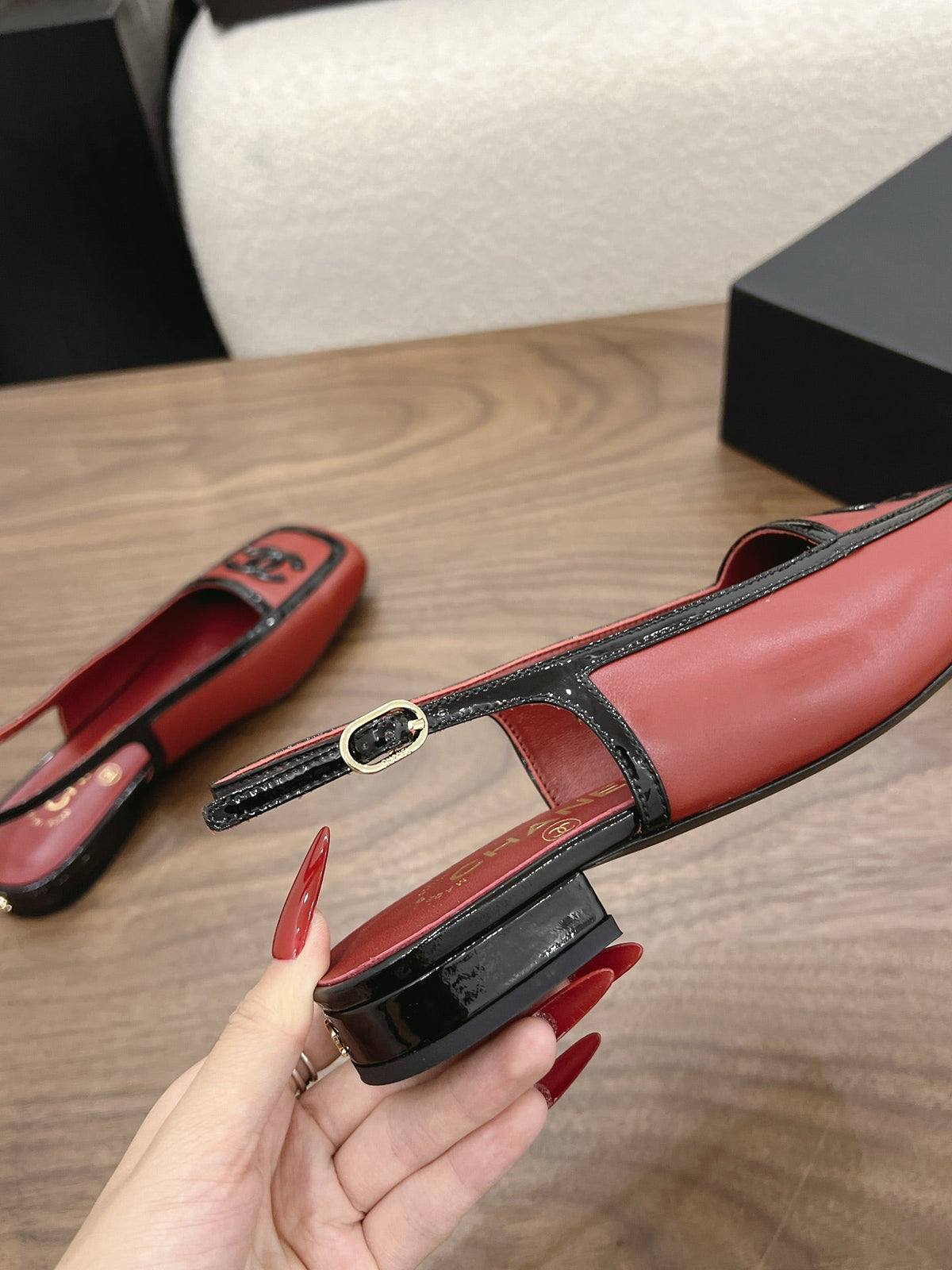 CC 26s Slingback Black Burgundy Lambskin Patent Leather 915320