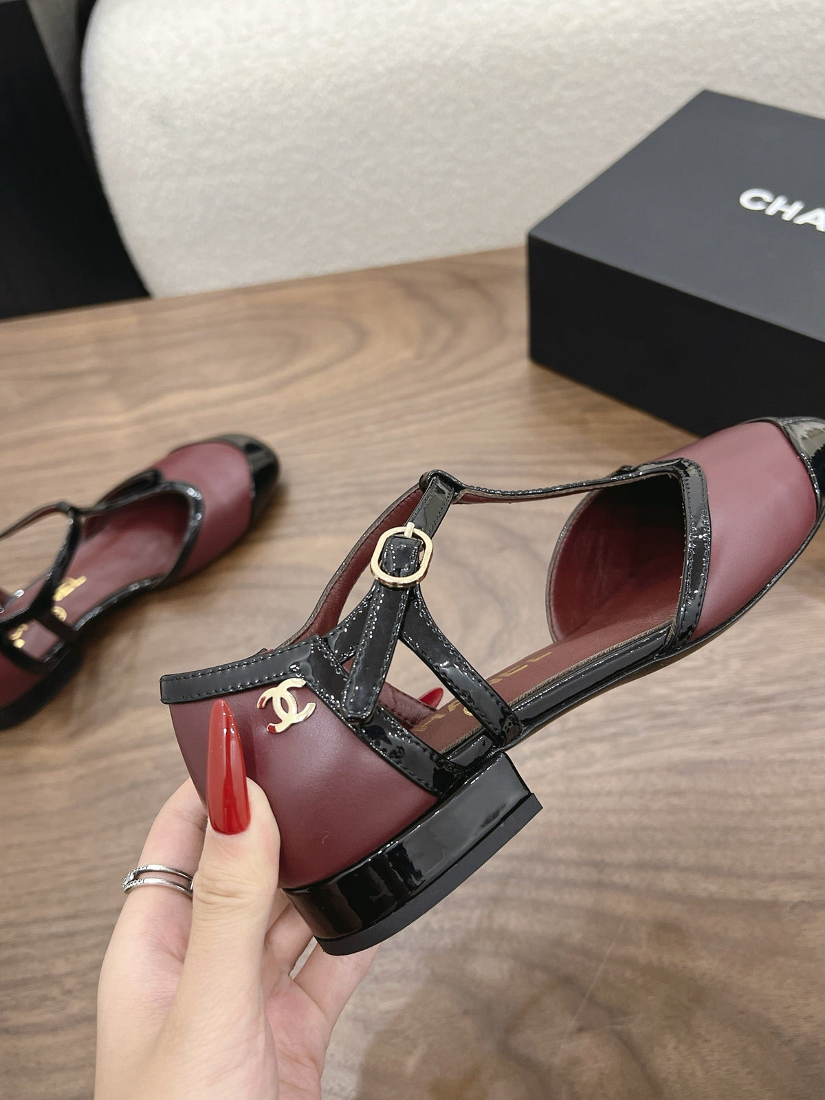 CC 26s Mary Jane Black Burgundy Lambskin Patent Leather 915326