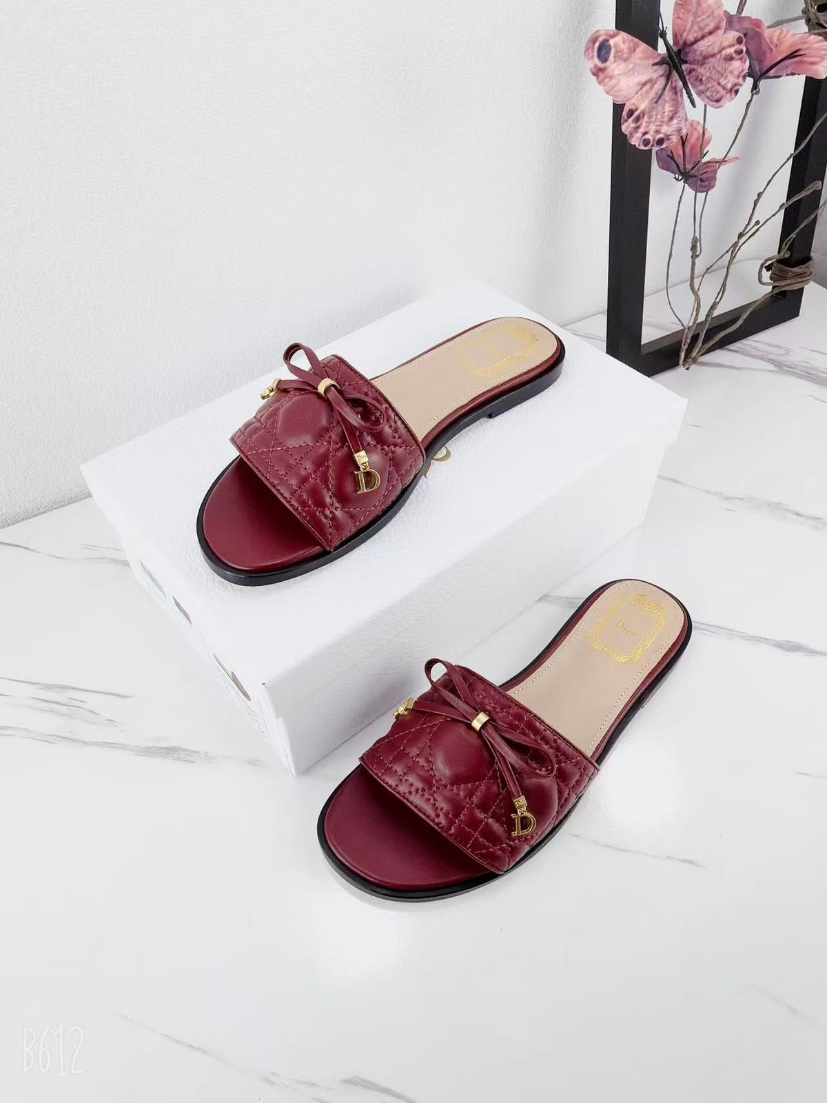 CD 26s Slippers Cowhide