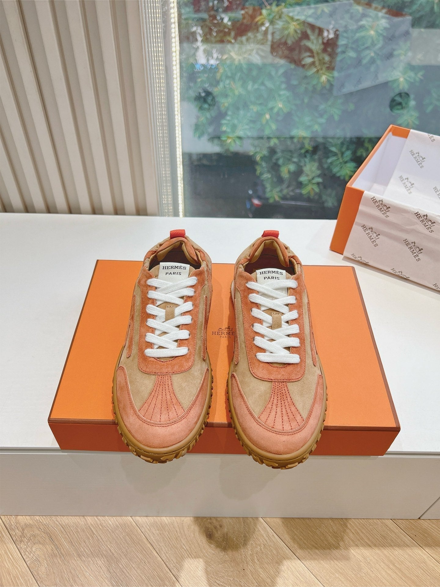 HM JET SNEAKER BROWN ORANGE CALFSKIN SUEDE