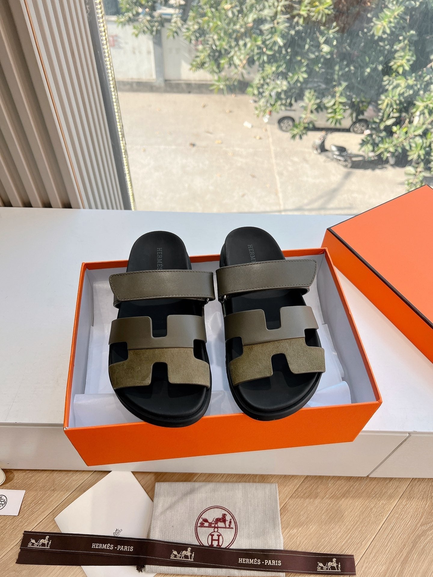 HM 26s Chypre Sandal In Army Green Suede And Calfskin
