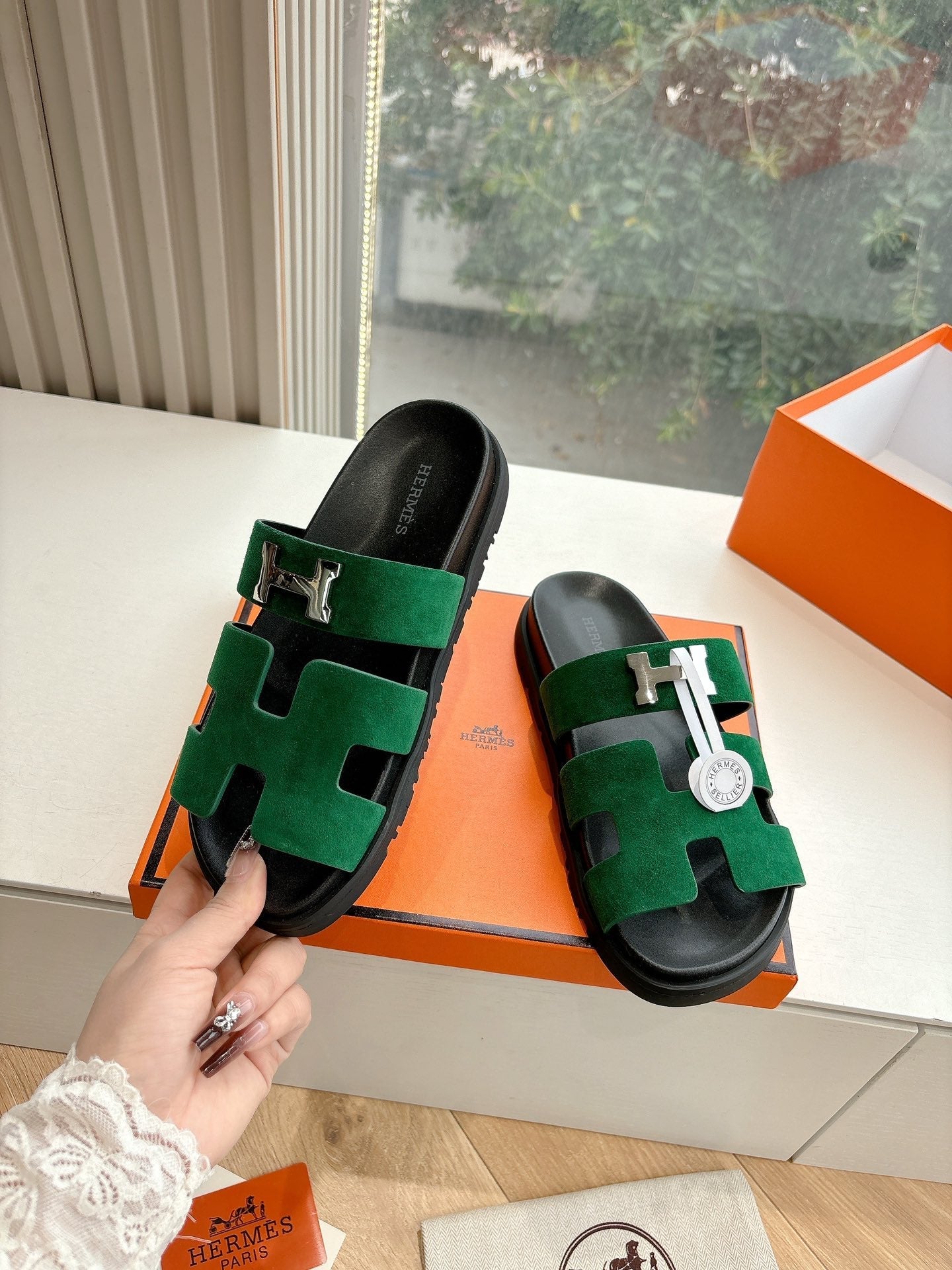 HM 25 Chypre Sandal Green Suede Calfskin Silver H