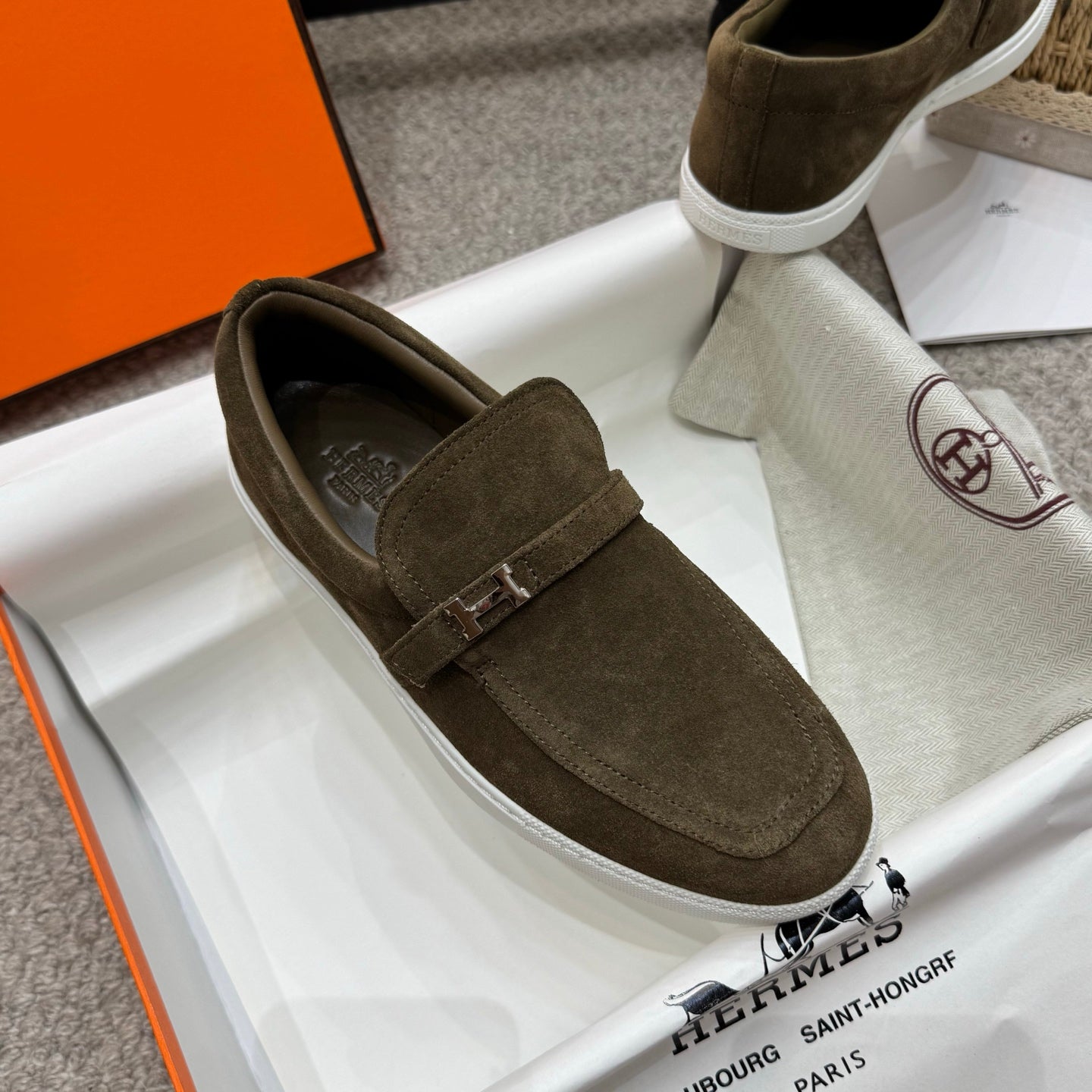 HM Job Loafers Dark Olive Green Suede 523220