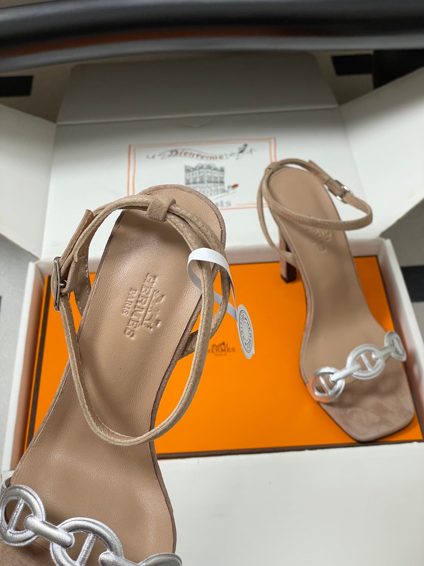 HM Luz Sandals 10.5 Dark Khahi Sheepskin Suede  593702
