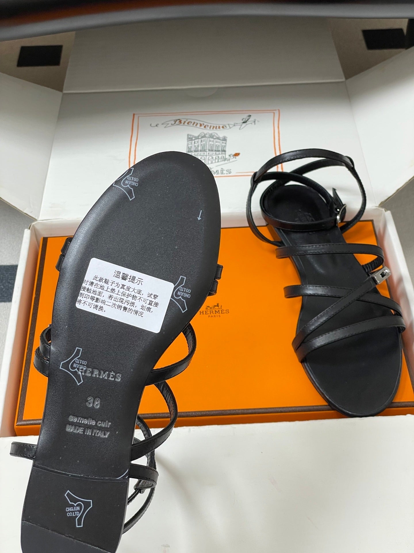 HM Lullaby Sandals Black Calfskin 593790