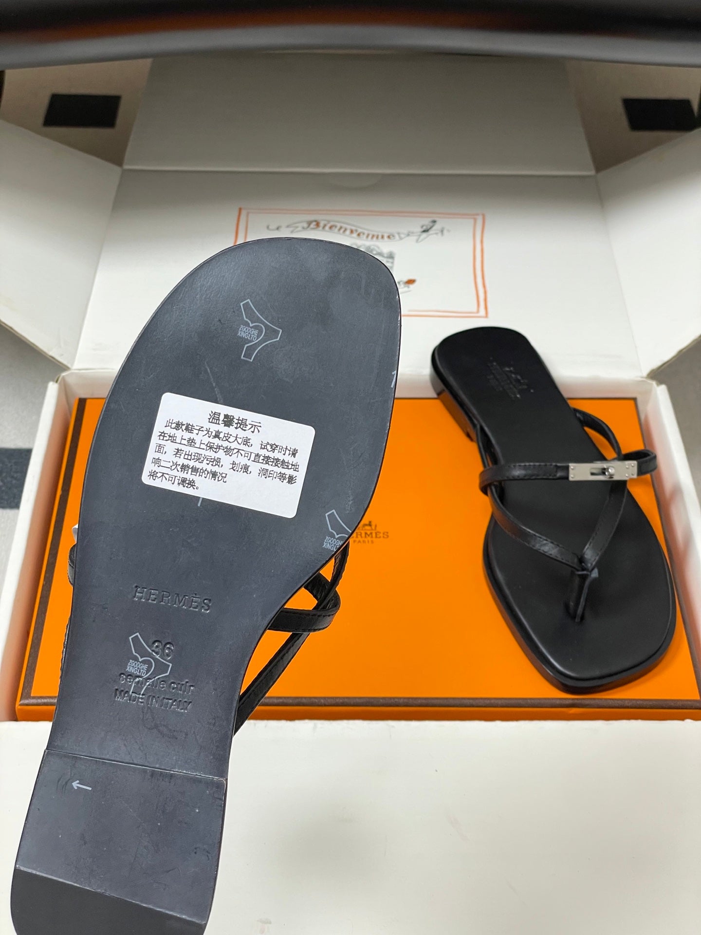 HM Miss Sandal Black Calfskin 593795