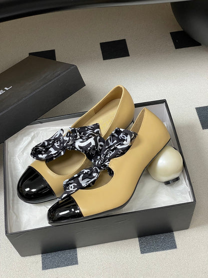 CC 26  Double C Pearl Heel Pump With Silk Ribbon Beige Sheepskin 593156