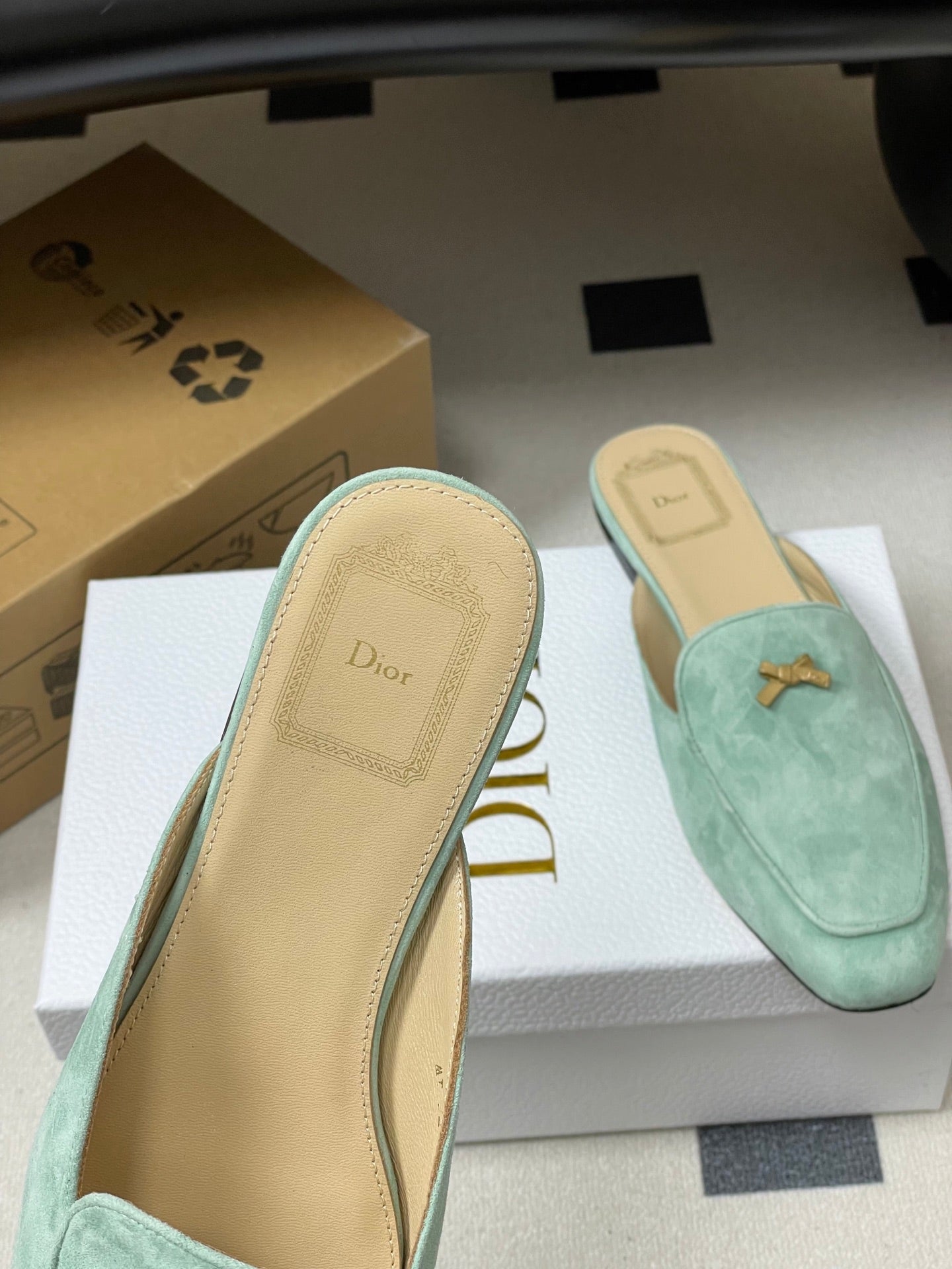 CD 26 Bow Mules Pastel Mint Green Suede Cowhide 632592