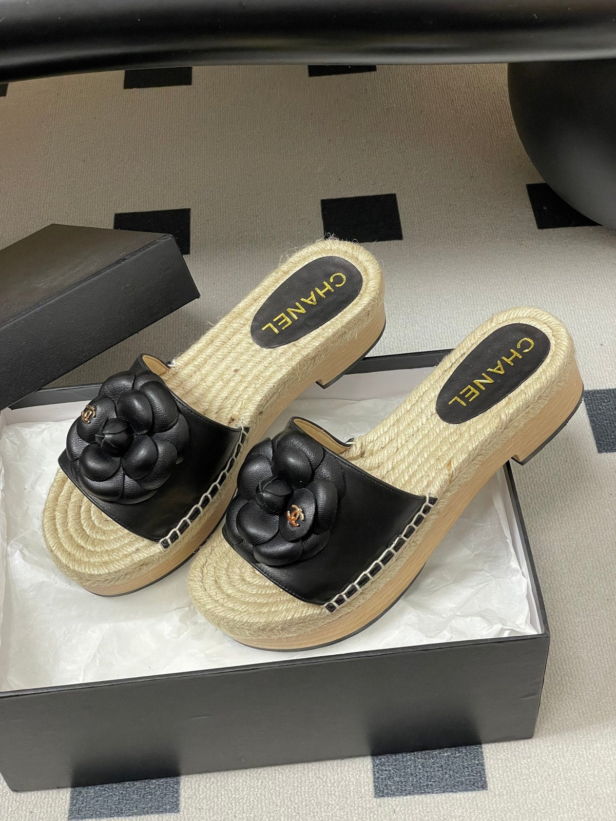 CC 26s Camellia Slippers Beige Black Rope Smooth Leather 649402