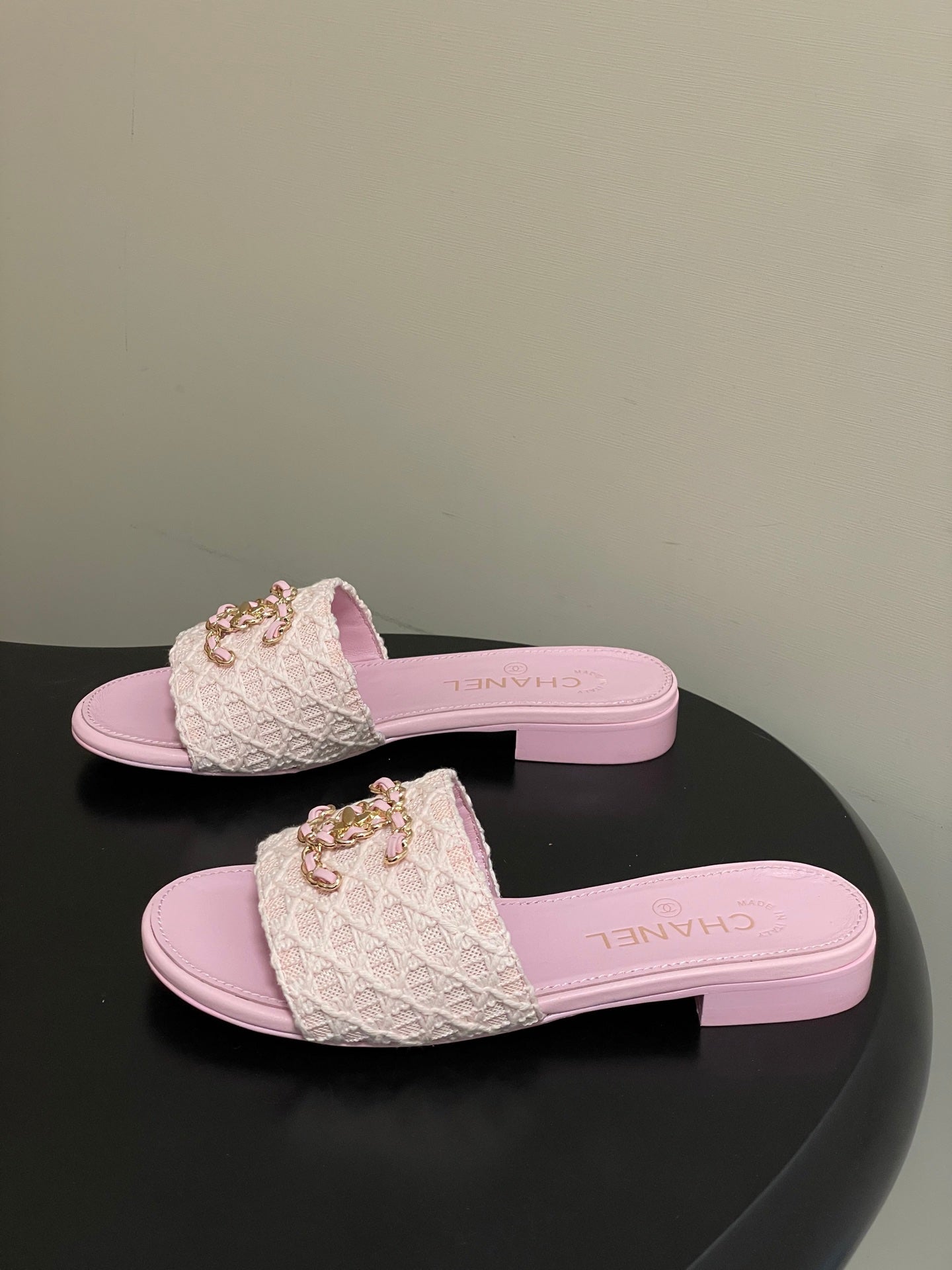 CC 26s Flat Slippers Pink Fabric Sheepskin 649488