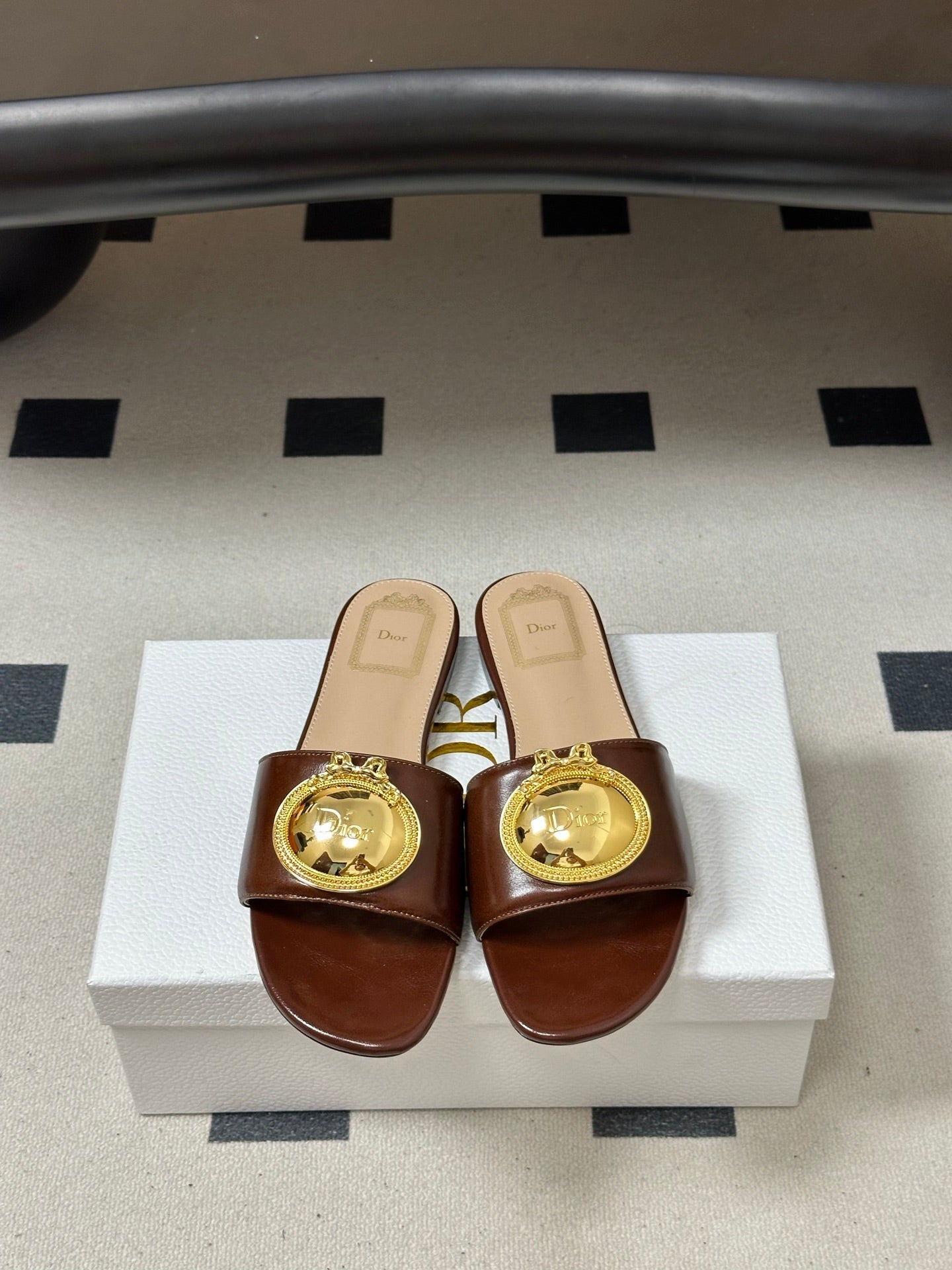 Dior 2026 D-Club Retro CD Letter Metal Buckle Flat Sandals Leather 846986