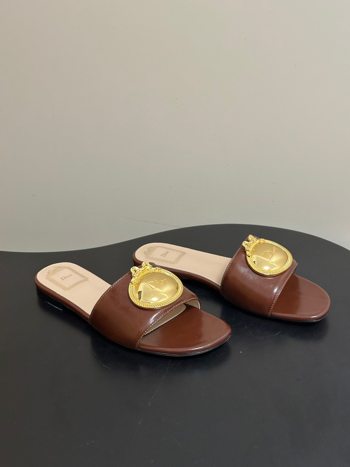 Dior 2026 D-Club Retro CD Letter Metal Buckle Flat Sandals Leather 846986