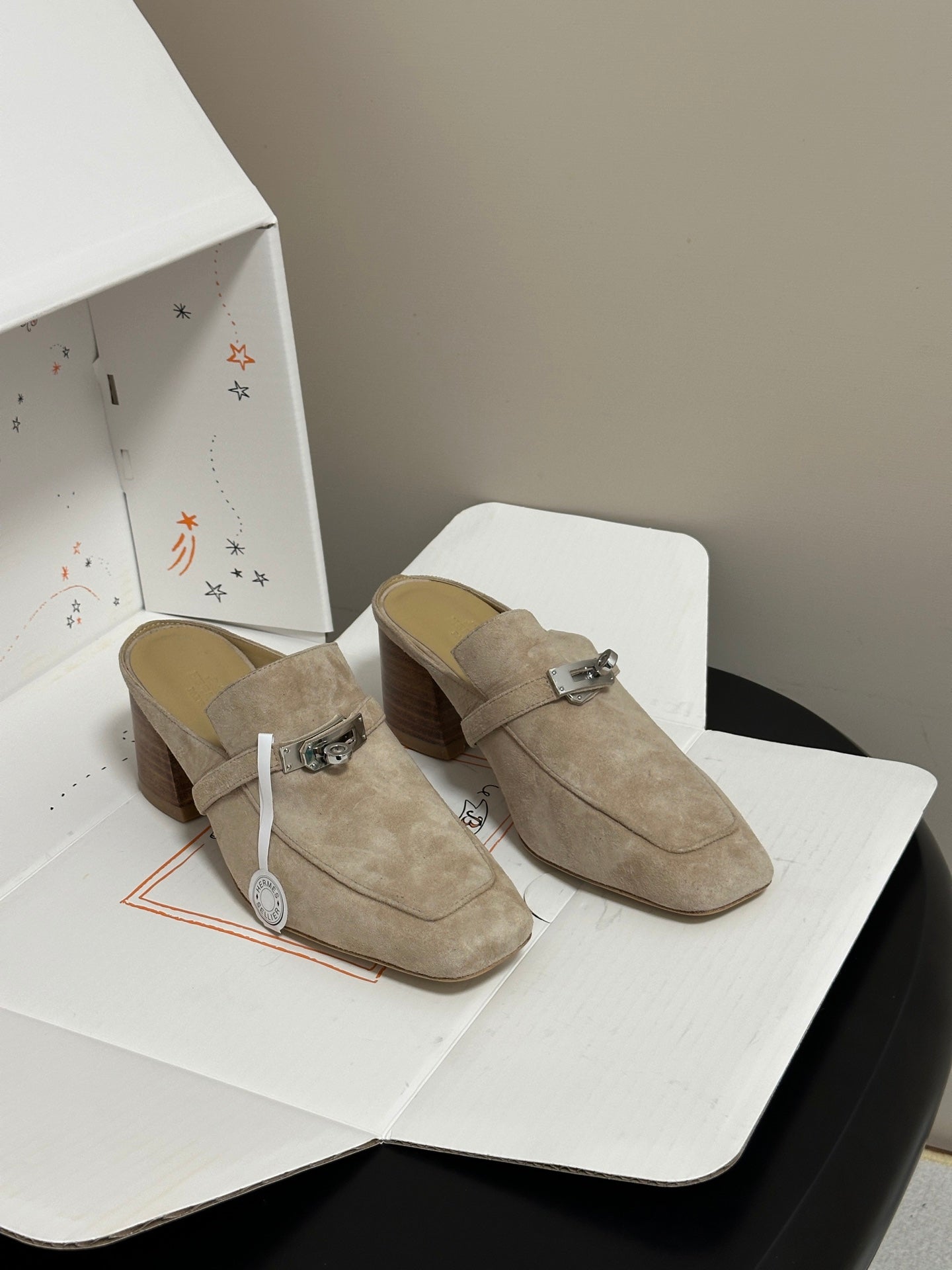 HM Blossom Mule 65mm Khaki Suede 902904