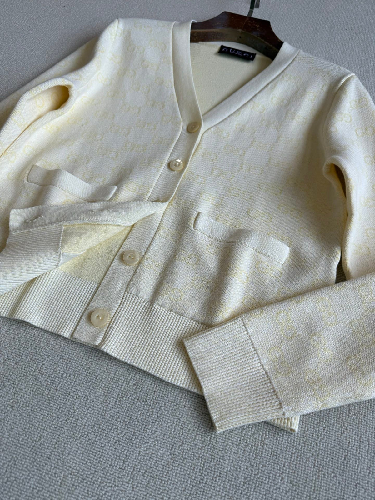 GG 25 Cardigan Light Yellow Wool 0031