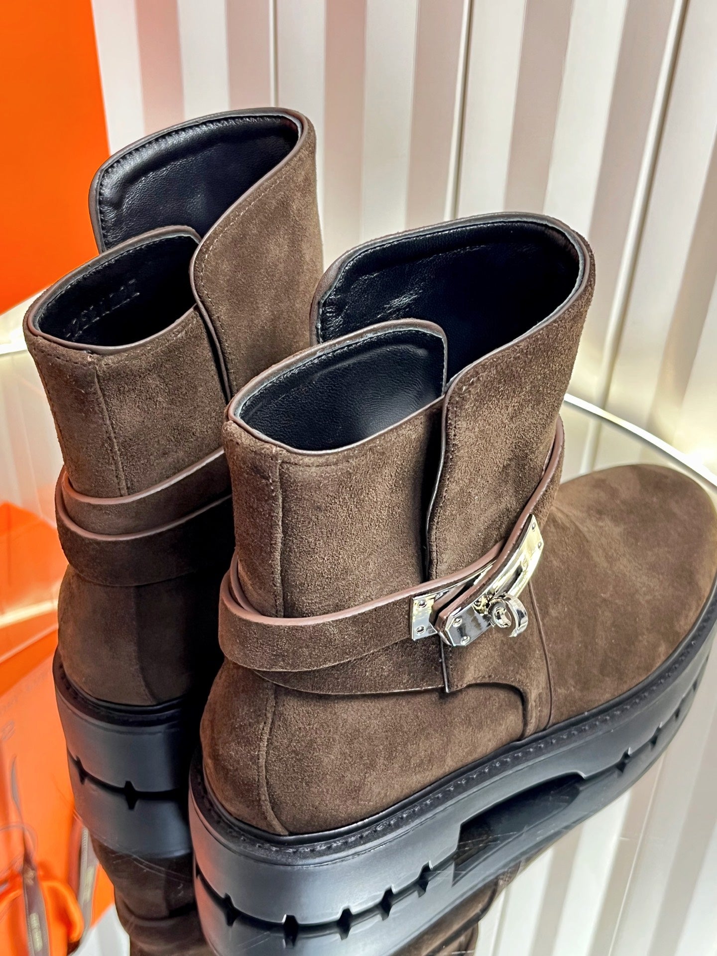 HM Jeff Ankle Boot Taupe Suede 616101