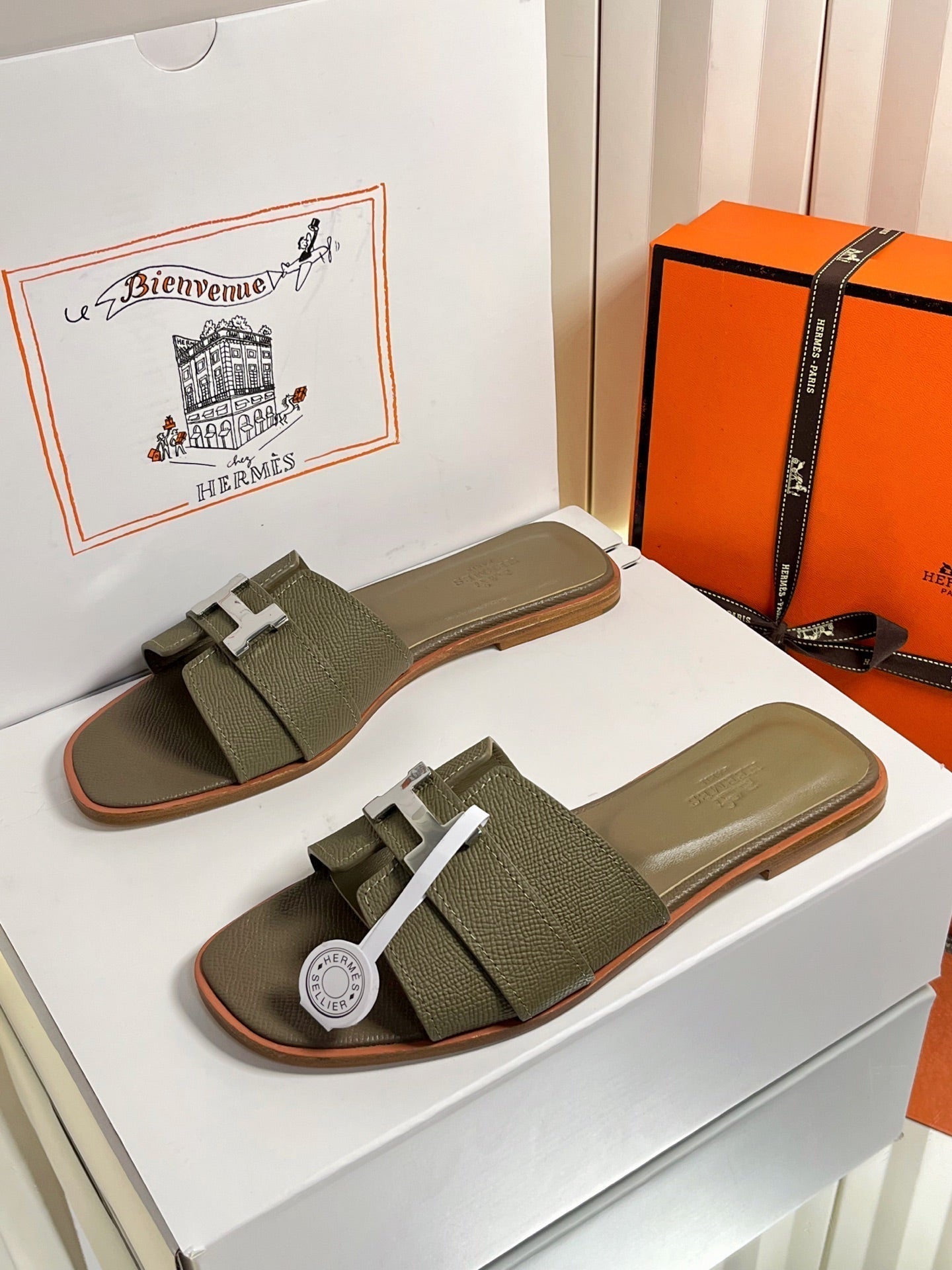 HM 26s Oran Sandals In Olive Brown Epsom Calfskin Silver Hardware