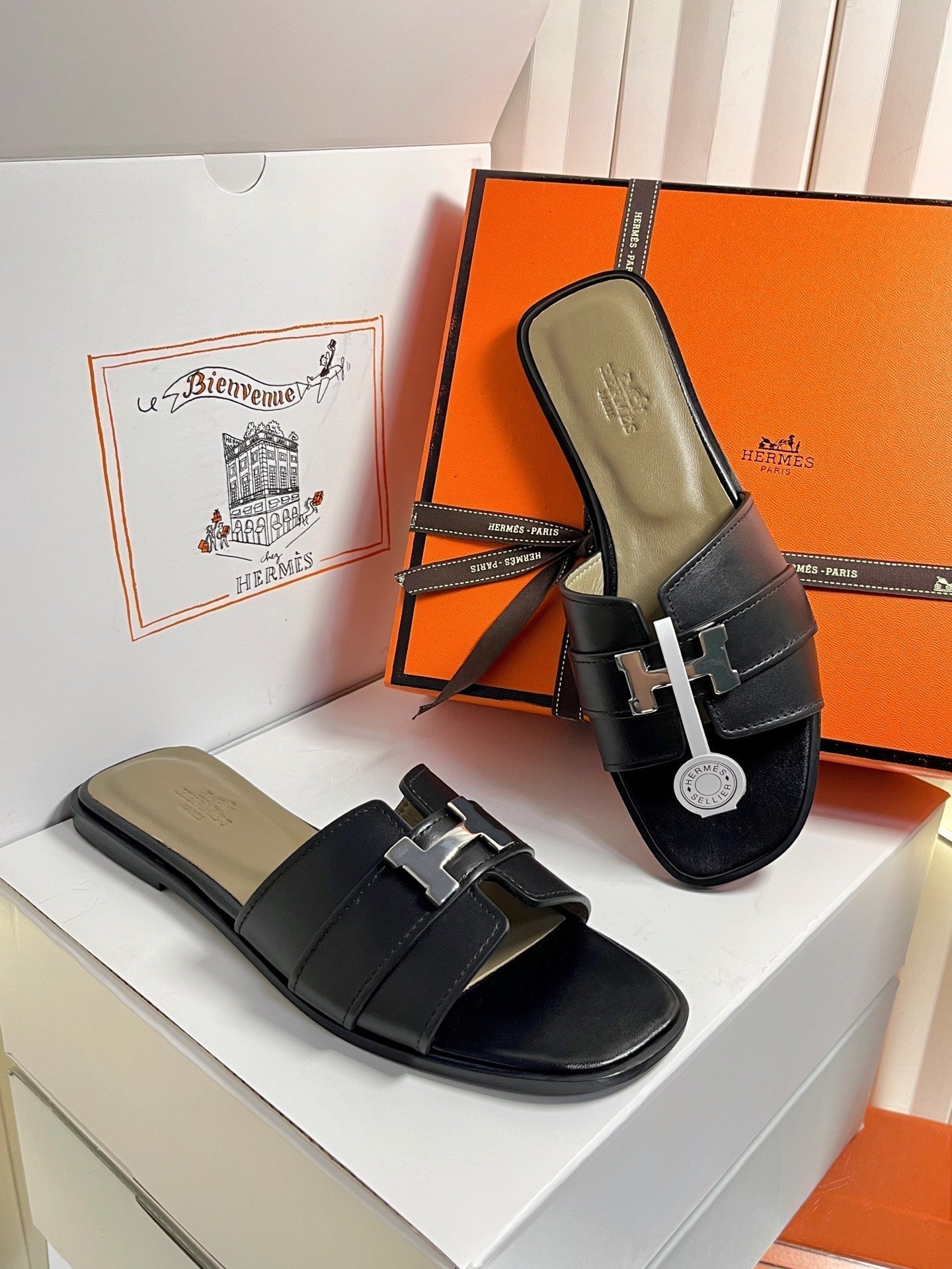 HM 26s Oran Sandals In Black Calfskin Silver Hardware