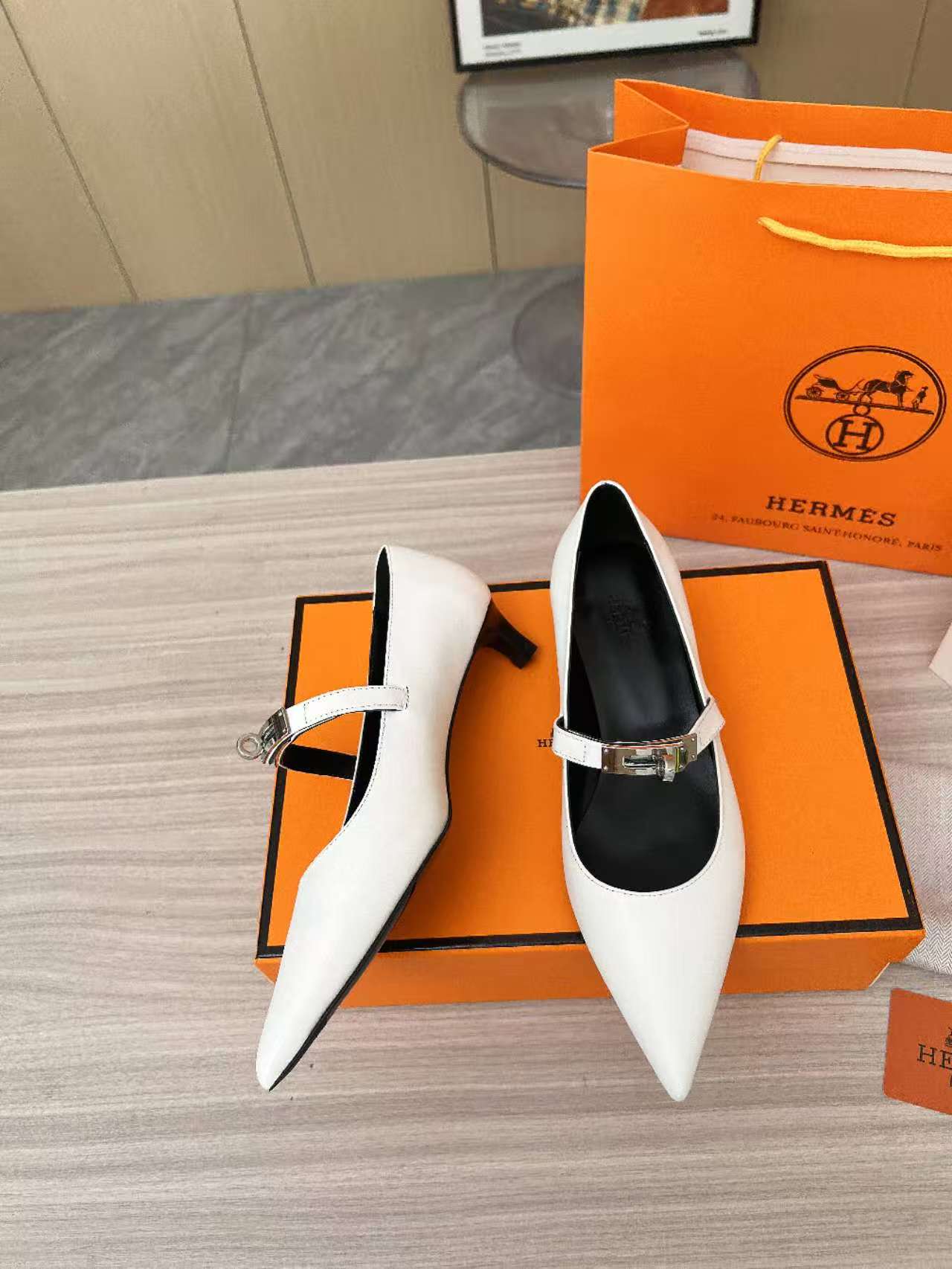 Kiara 40 pump White Calfskin 214051