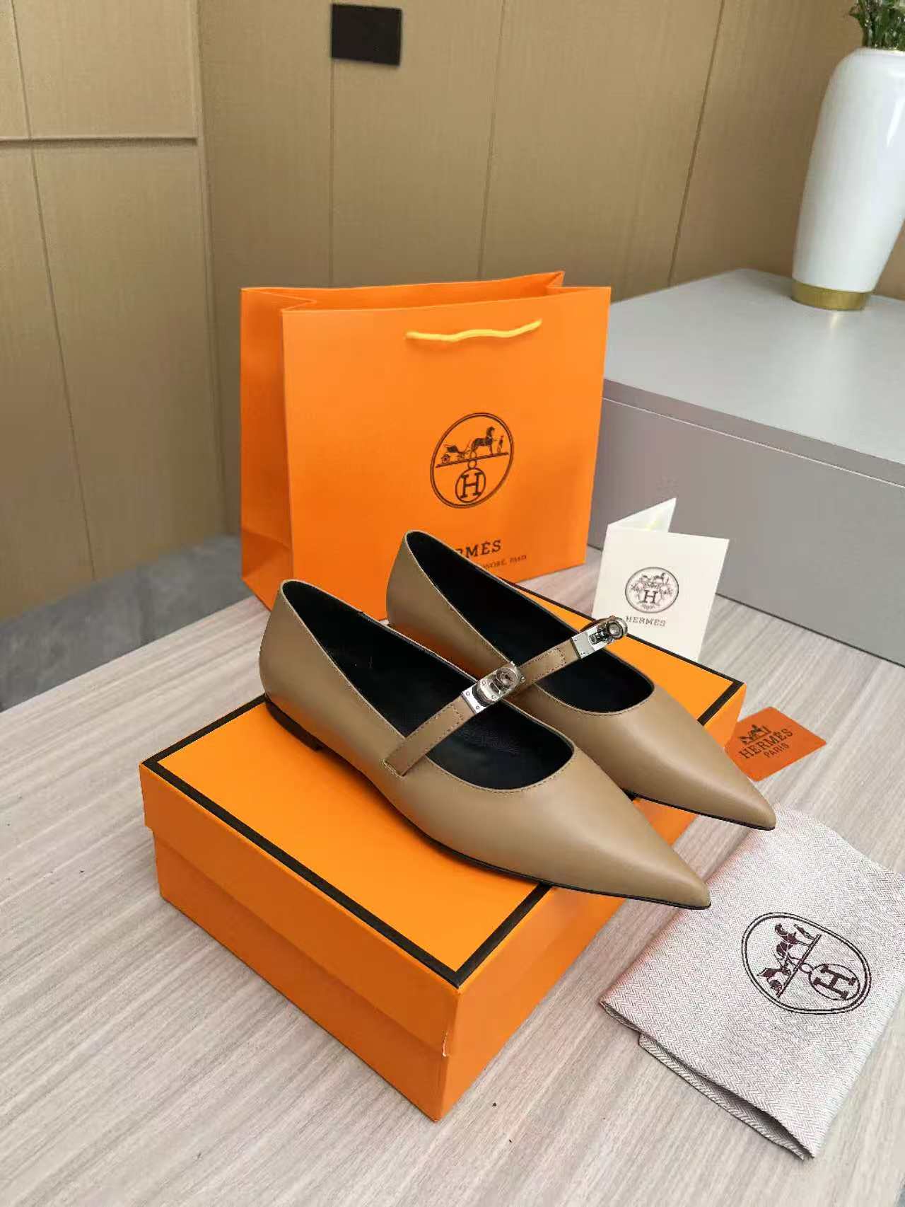 Kiara Slingback Flat Brown Calfskin 214055