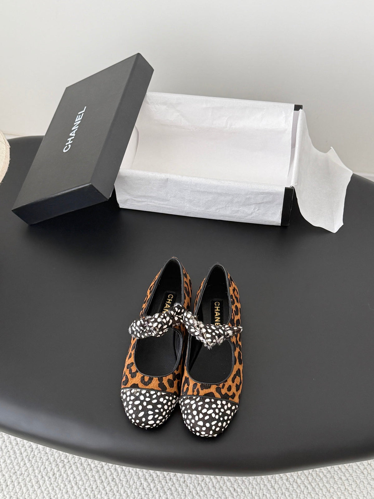 CC 26s Mary Jane Shoes Poka Dot Black White Horsehair 915177