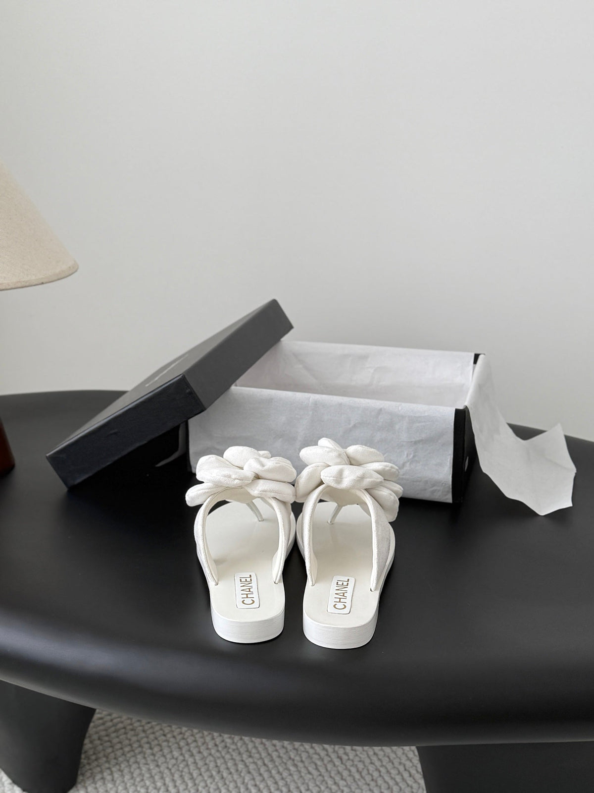 CC 26K Camellia Slippers White Suede 914835