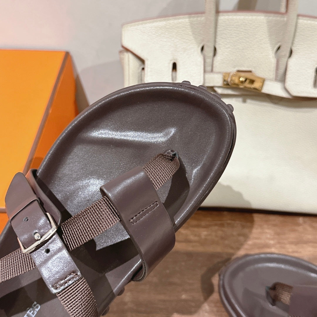 HM Inboard Sandals Coffee Canvas Leather 849581