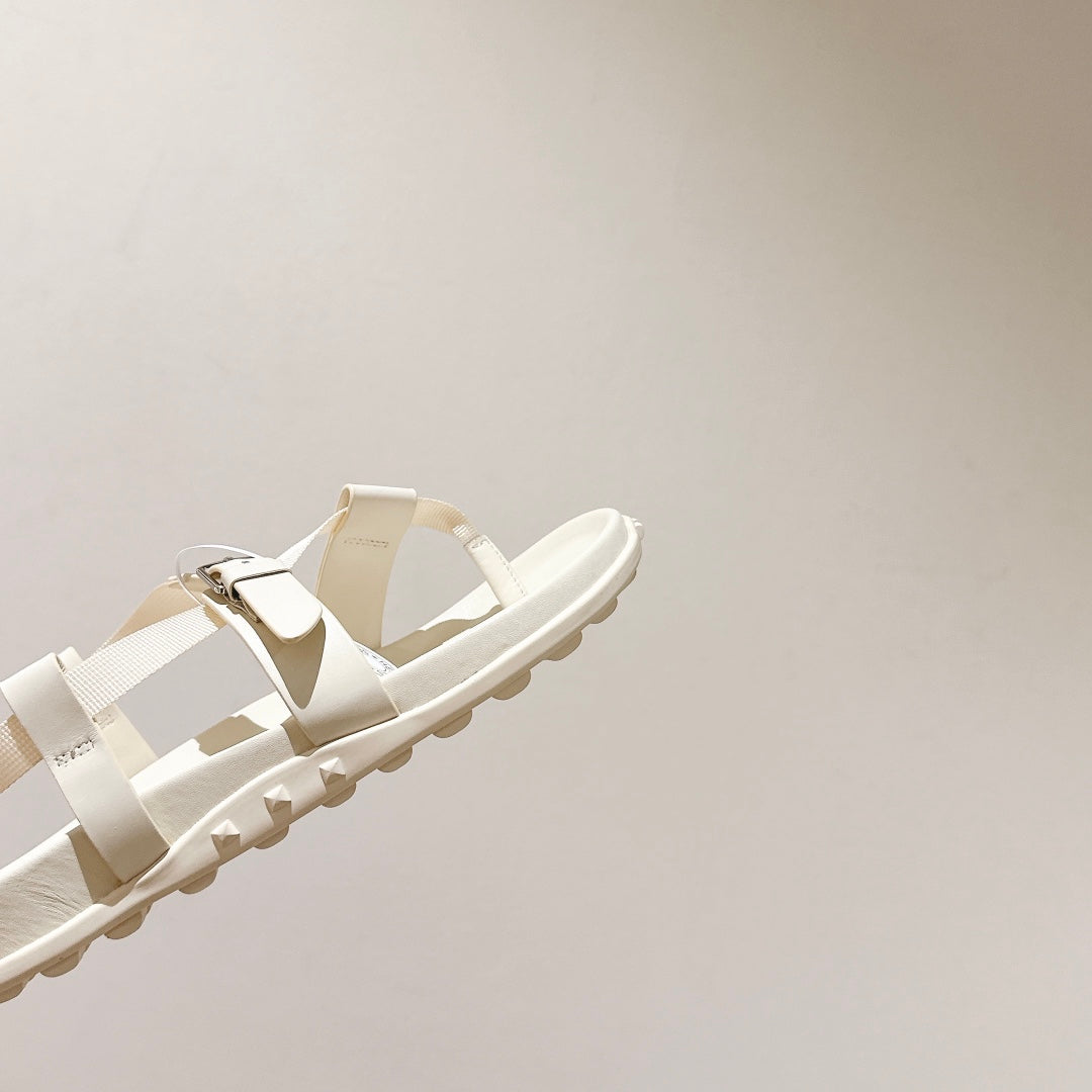 HM Inboard Sandals White Canvas Leather 849582