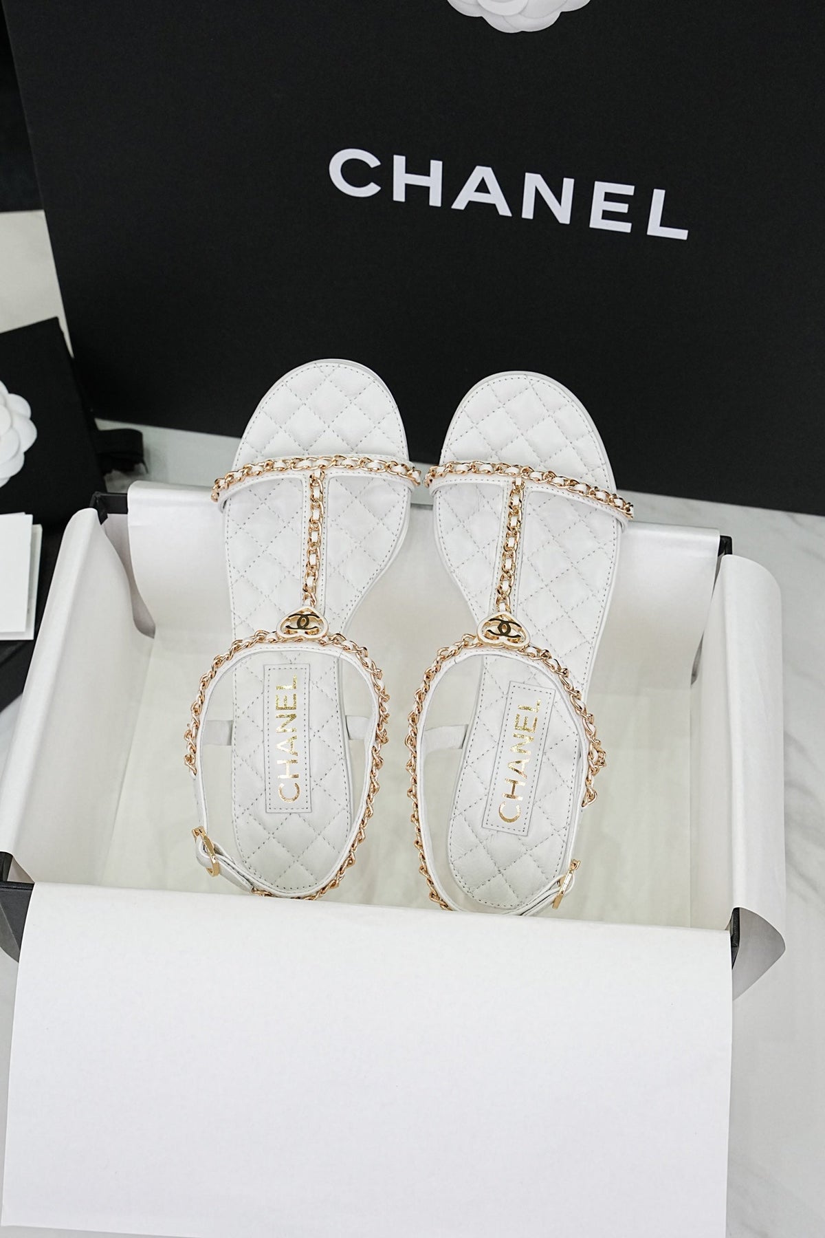 CC 26s Heart CC T-Strap Sandals White Quilted Leather 964934
