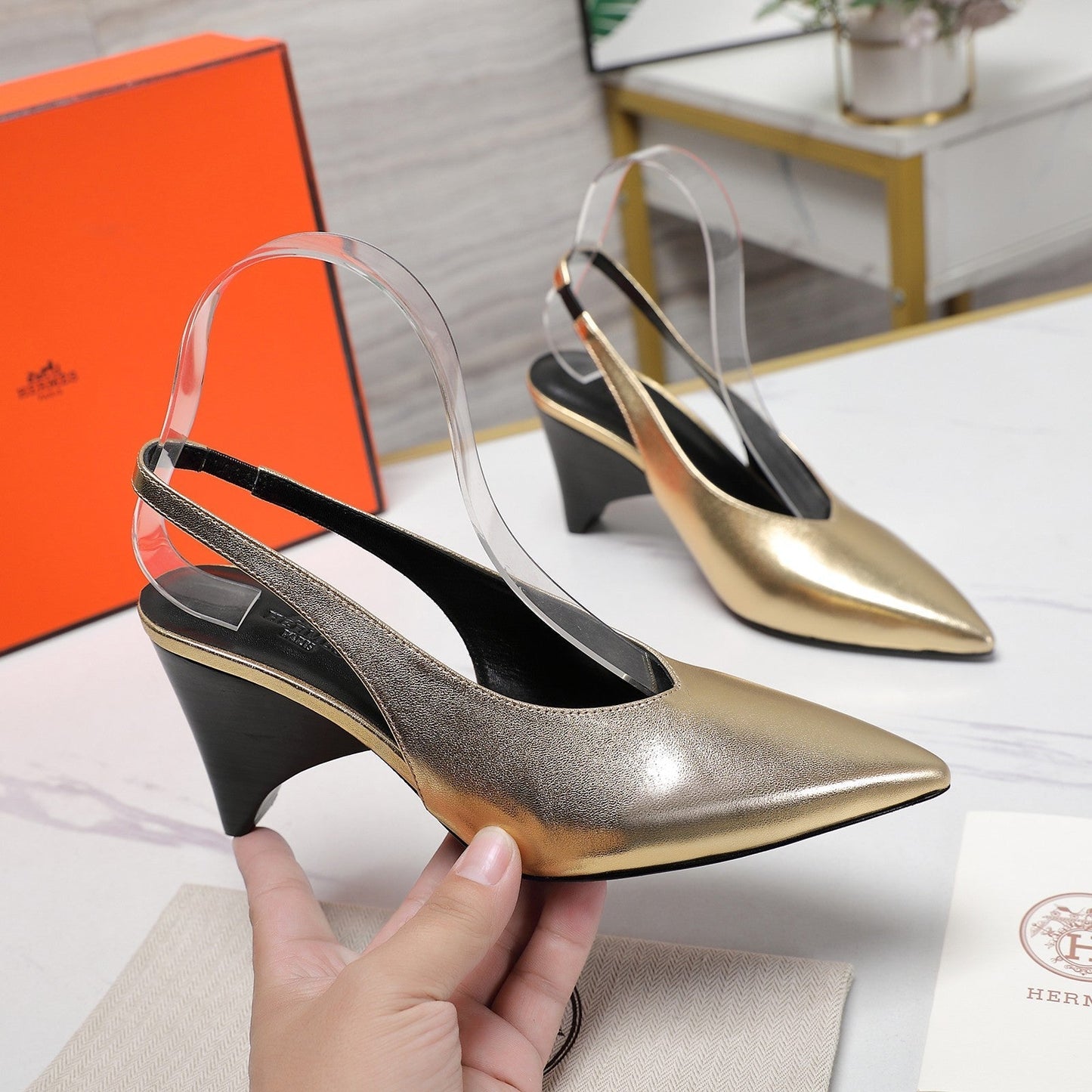 HM  Classic High-Heeled Slingback 70mm Golden Sheepskin 547639