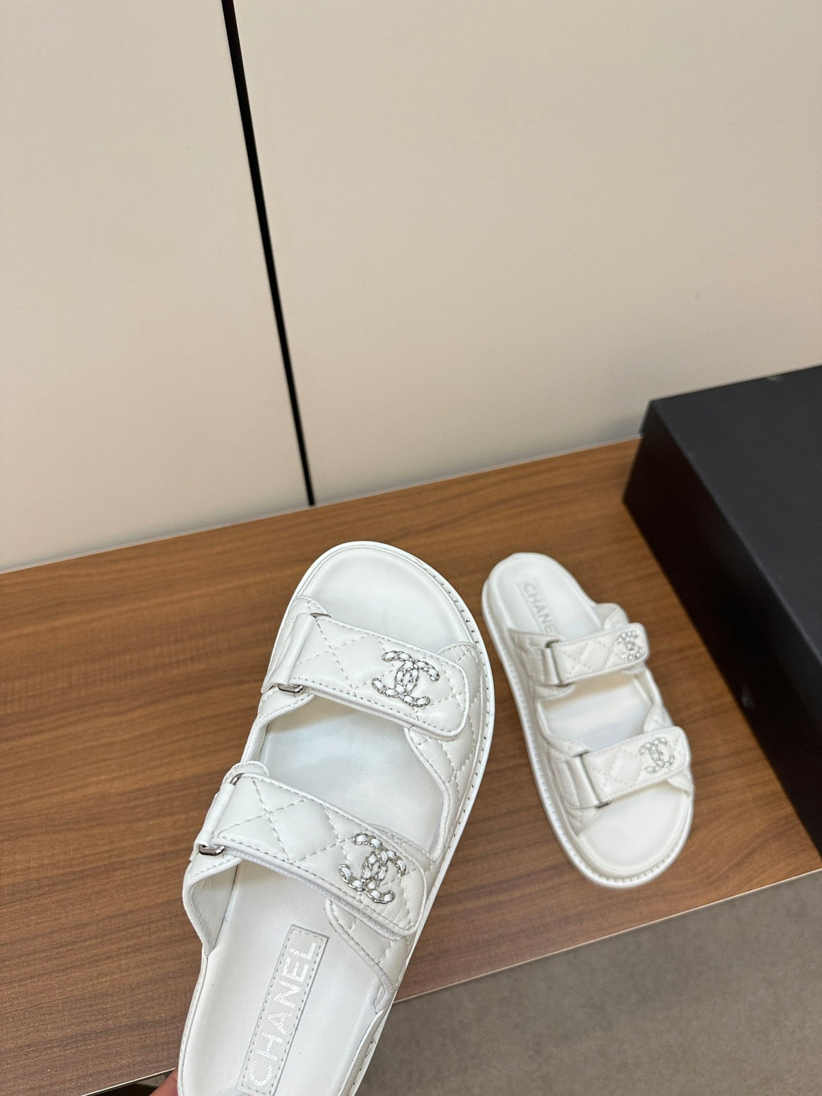CC 26s Dad Sandal White Sheepskin 965033