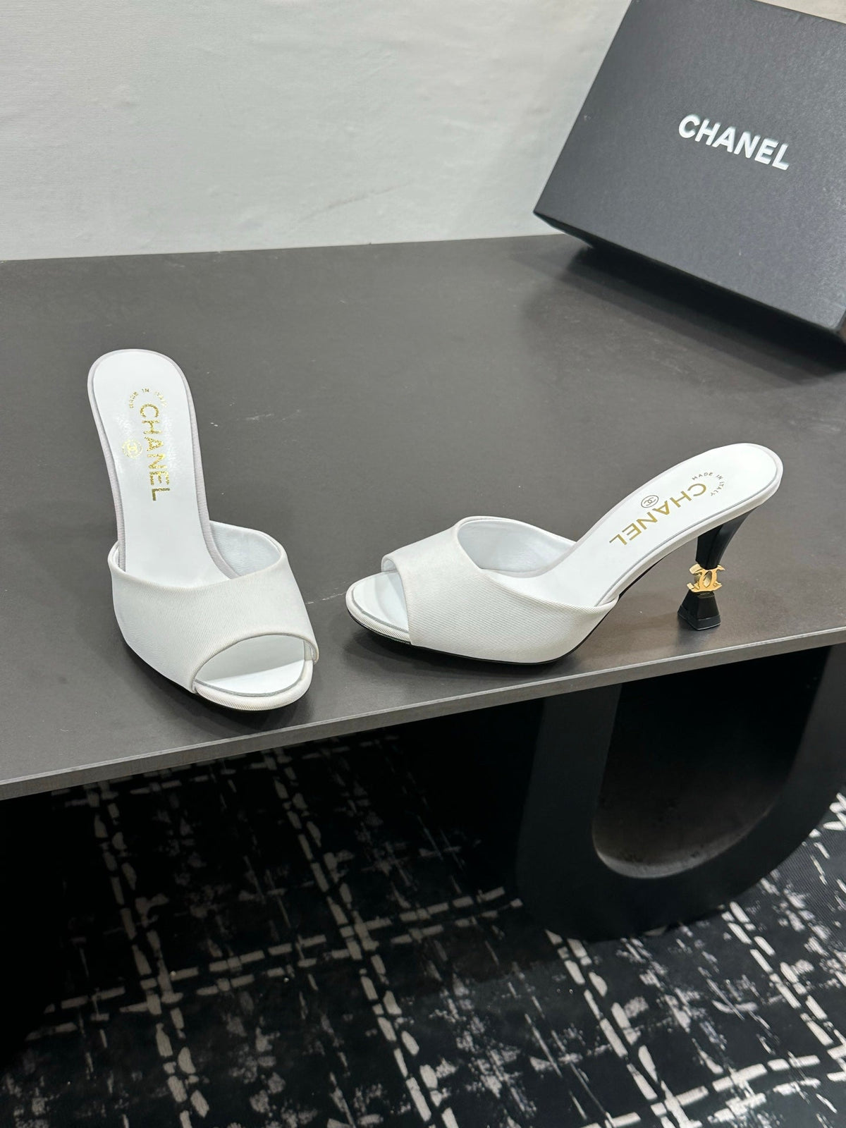 CC 26s Sandal White Sheepskin Satin 832569