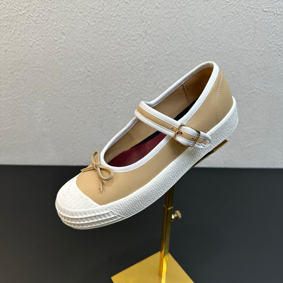 CC 26s Mary Jane Flat Beige White Lambskin 846328