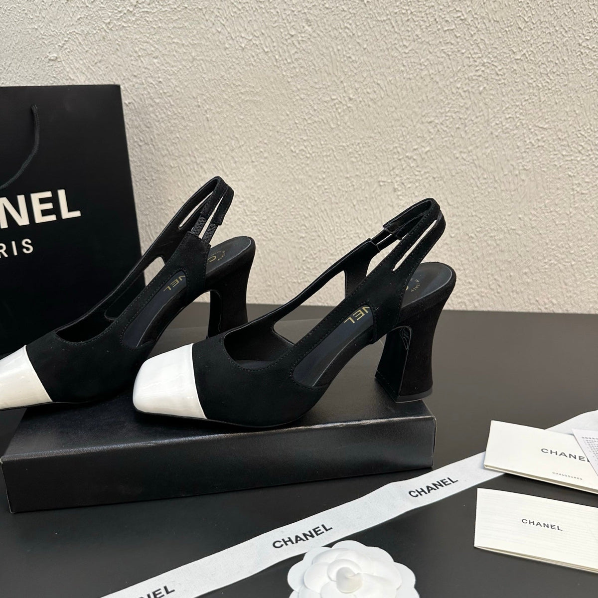 CC Slingback Block Heel White Black Suede Leather 864115