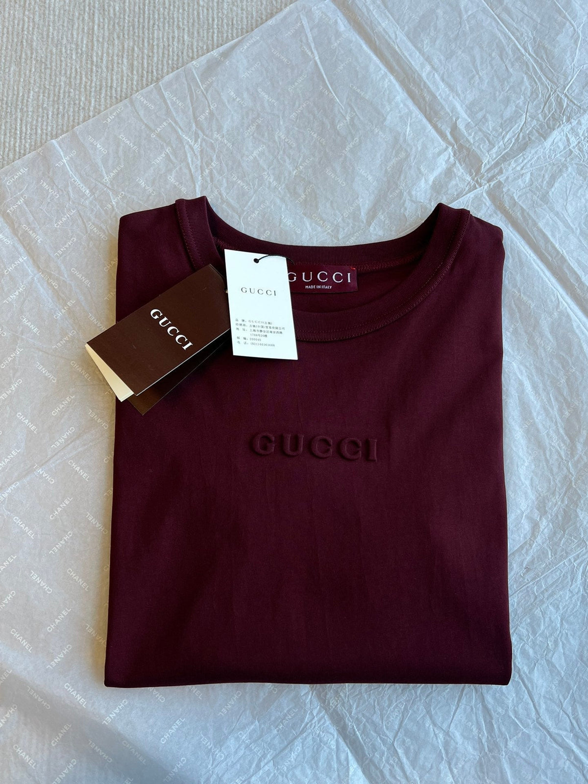Gucci 25 Three-dimensional Embossed Letter Short-sleeved Top Red Cotton